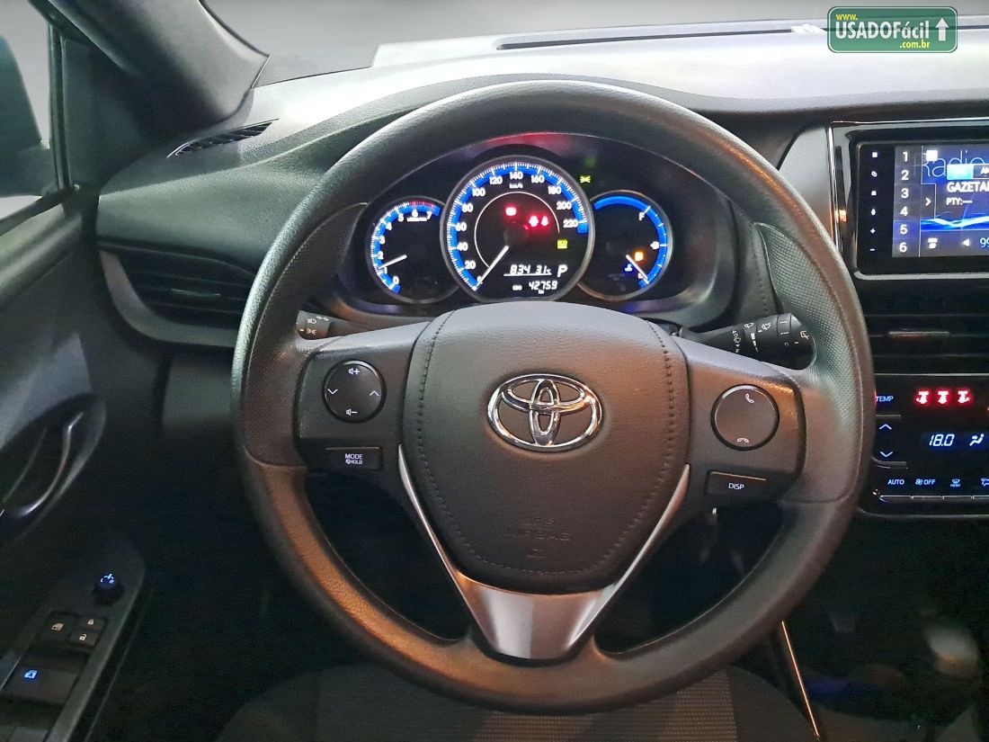Toyota Yaris Hatch XL 1.5 Automático Flex 2024/2025 — foto 10 de 12