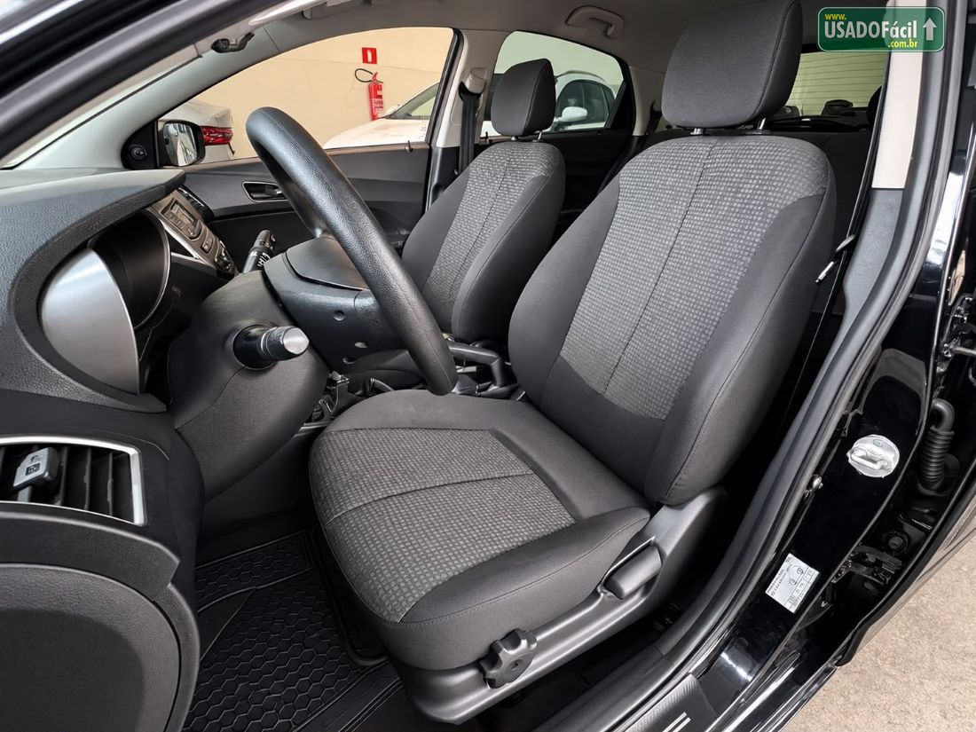 Hyundai HB20 Hatch Unique 1.0 Mecânico Flex 2019/2019 — foto 13 de 14