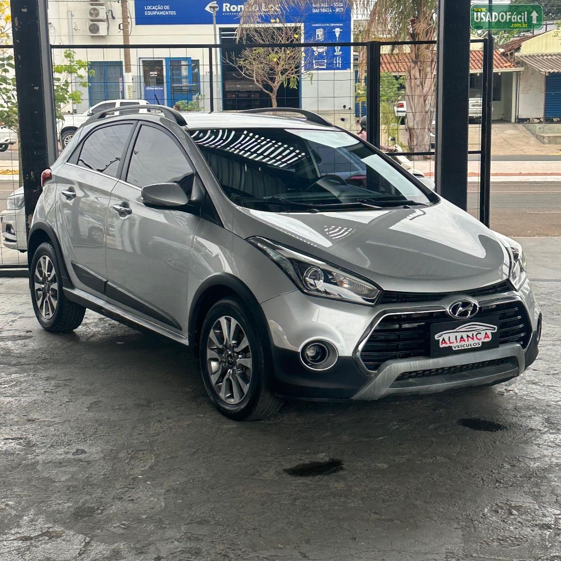 Hyundai HB20X Hatch Premium 1.6 Automático Flex 2016/2016 — foto 3 de 10