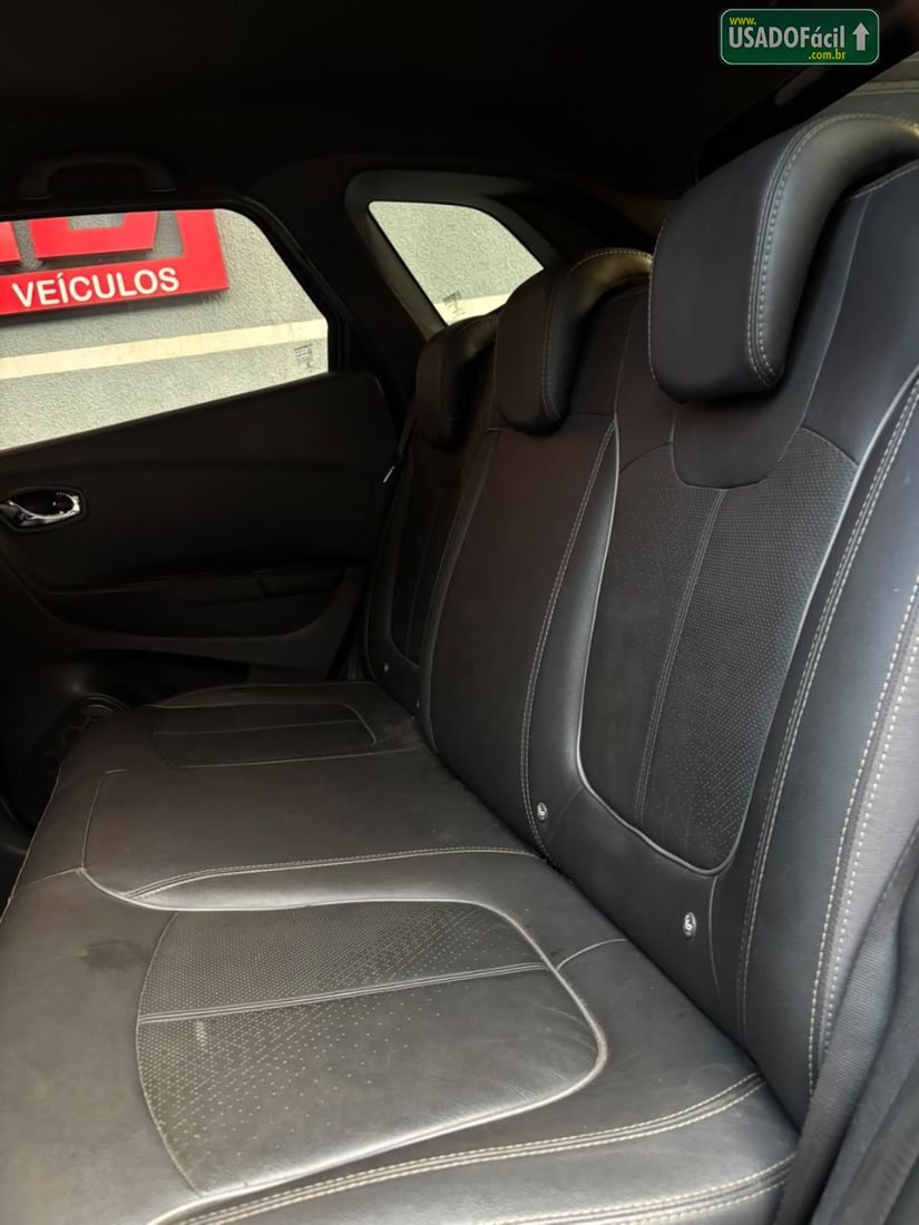Renault Captur Intense Bose 1.6 Automático Flex 2020/2021 — foto 16 de 17