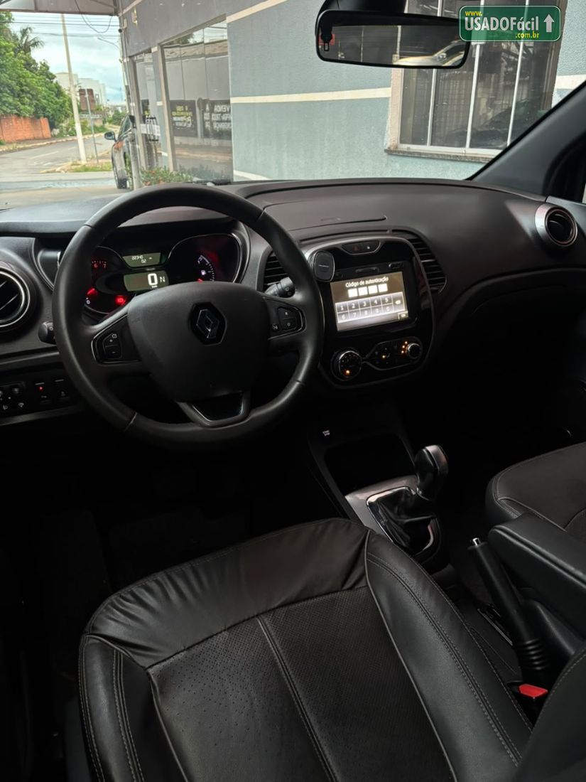 Renault Captur Intense Bose 1.6 Automático Flex 2020/2021 — foto 9 de 17
