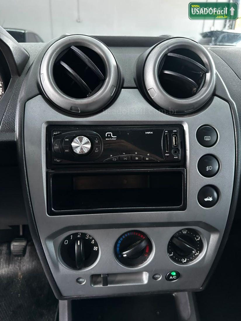 FORD Fiesta Sedan 1.6 Mecânico Flex 2014/2014 — foto 12 de 15