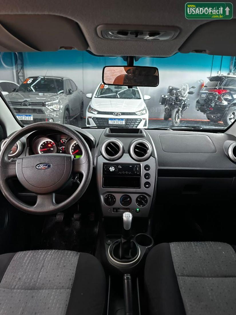 FORD Fiesta Sedan 1.6 Mecânico Flex 2014/2014 — foto 9 de 15