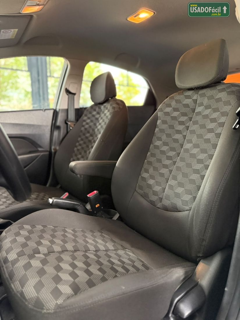 Hyundai HB20 Hatch Comfort Plus 1.6 Automático Flex 2017/2017 — foto 14 de 15