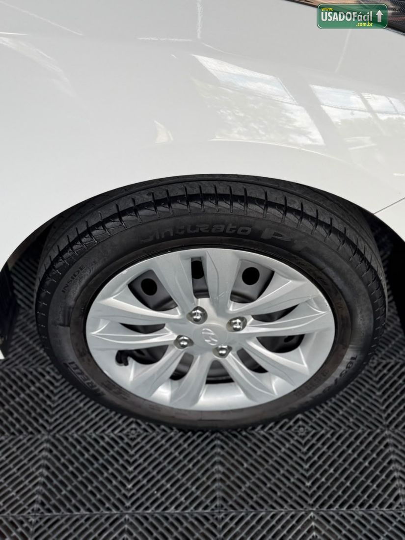 Hyundai HB20 Hatch Comfort Plus 1.6 Automático Flex 2017/2017 — foto 7 de 15
