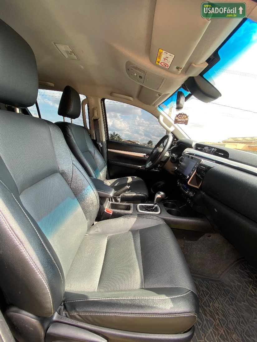 Toyota Hilux SRX CD 2.8 4x4 TDI Automático Diesel 2022/2022 — foto 13 de 14