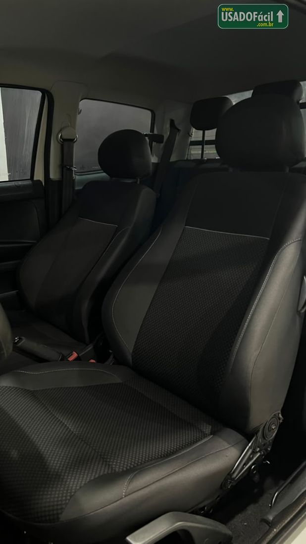 Volkswagen Saveiro Robust CD 1.6 Total Flex 2023/2023 — foto 11 de 12