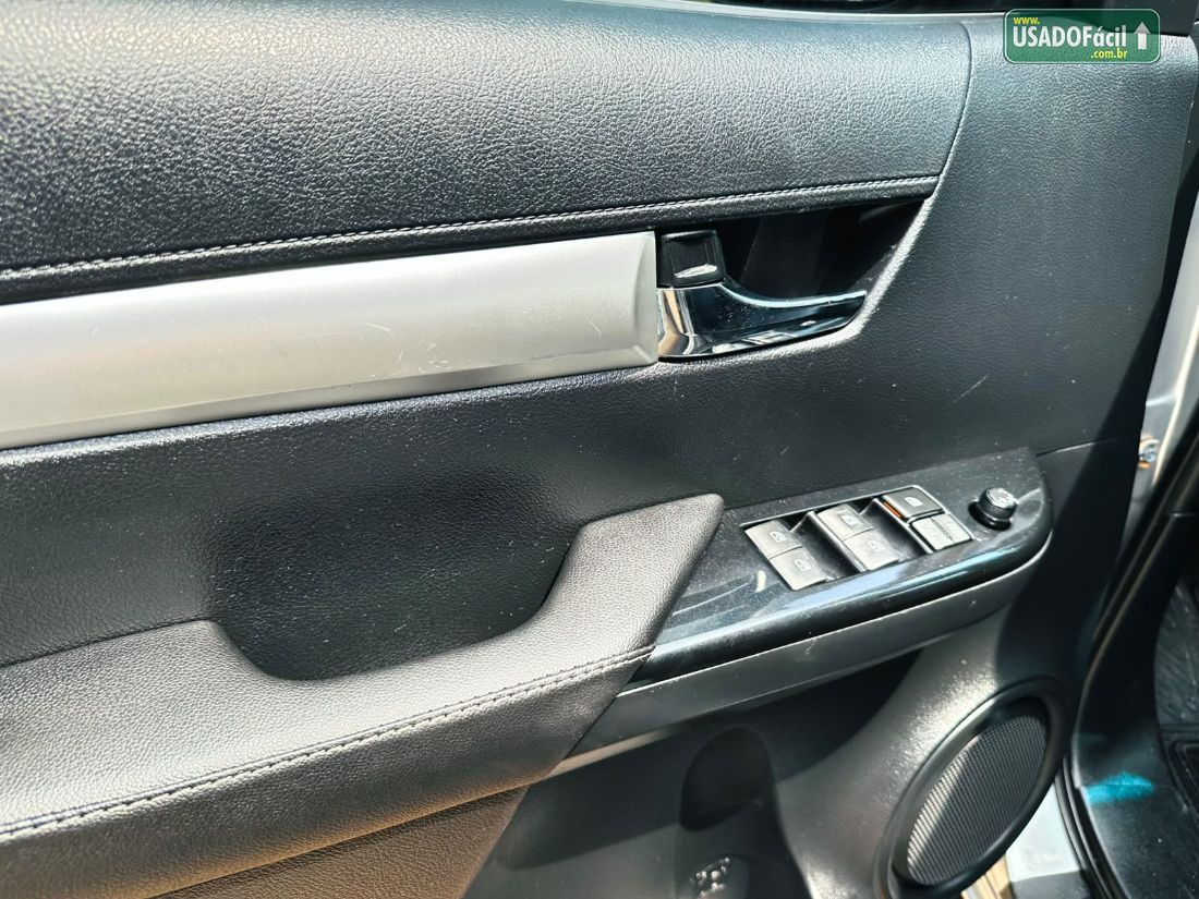 Toyota Hilux SRV CD 2.8 4x4 TDI Automático Diesel 2017/2017 — foto 4 de 17