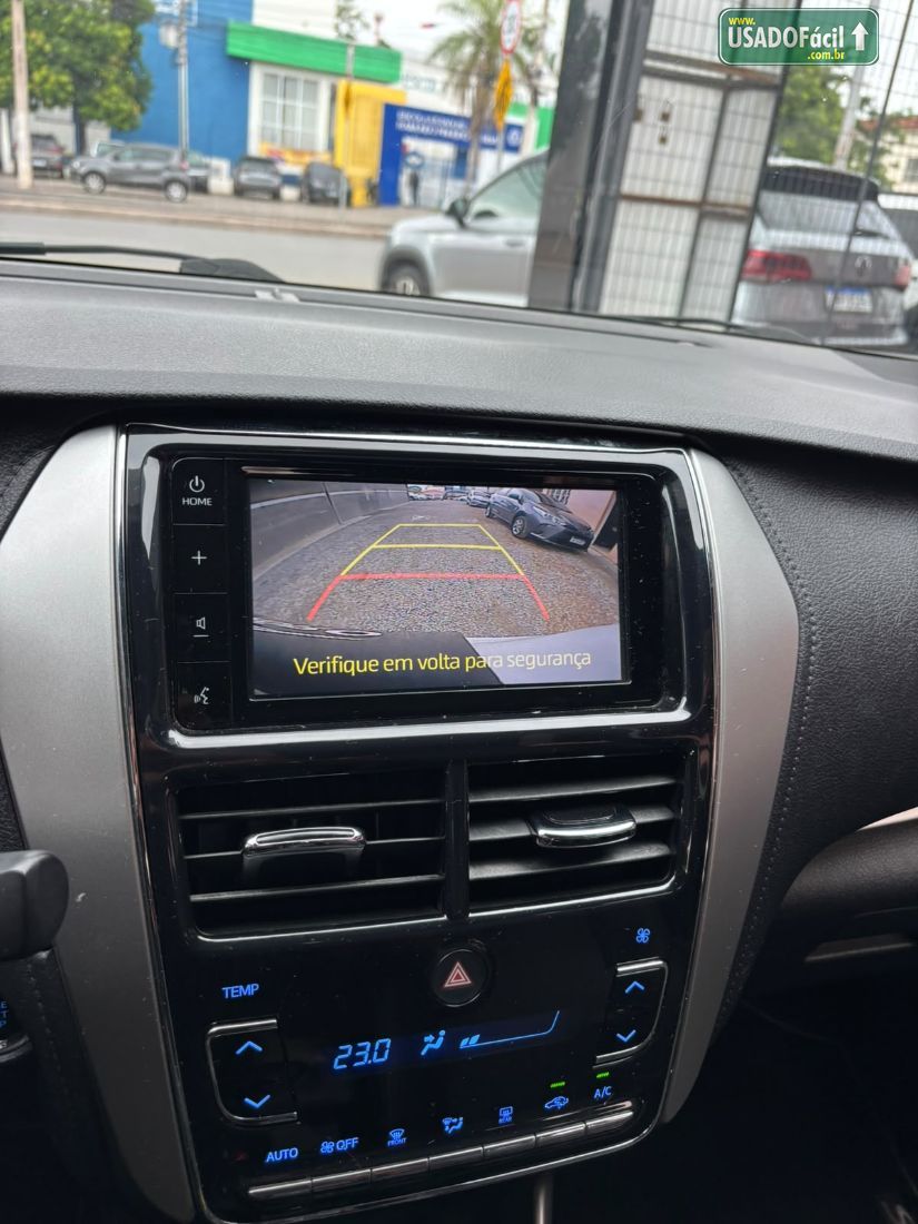 Toyota Yaris Hatch XS 1.5 Automático Flex 2019/2019 — foto 11 de 13