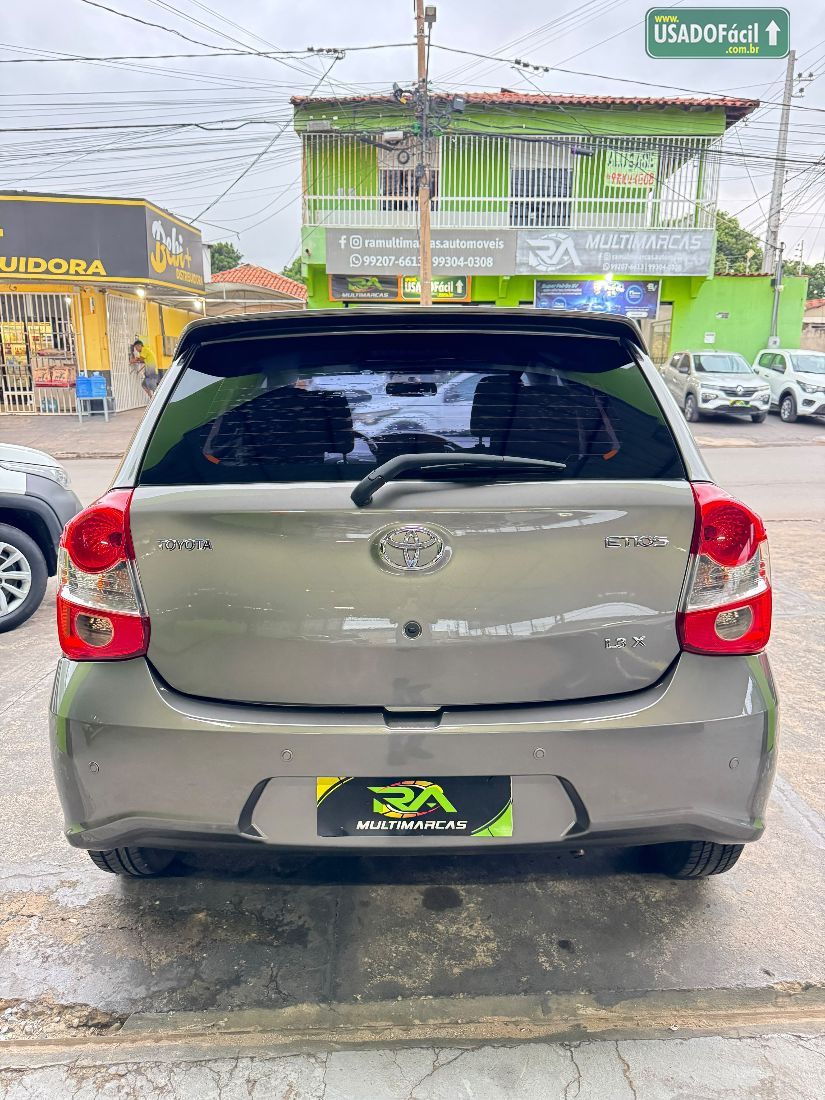 Toyota Etios Hatch X 1.3 Mecânico Flex 2018/2018 — foto 12 de 12