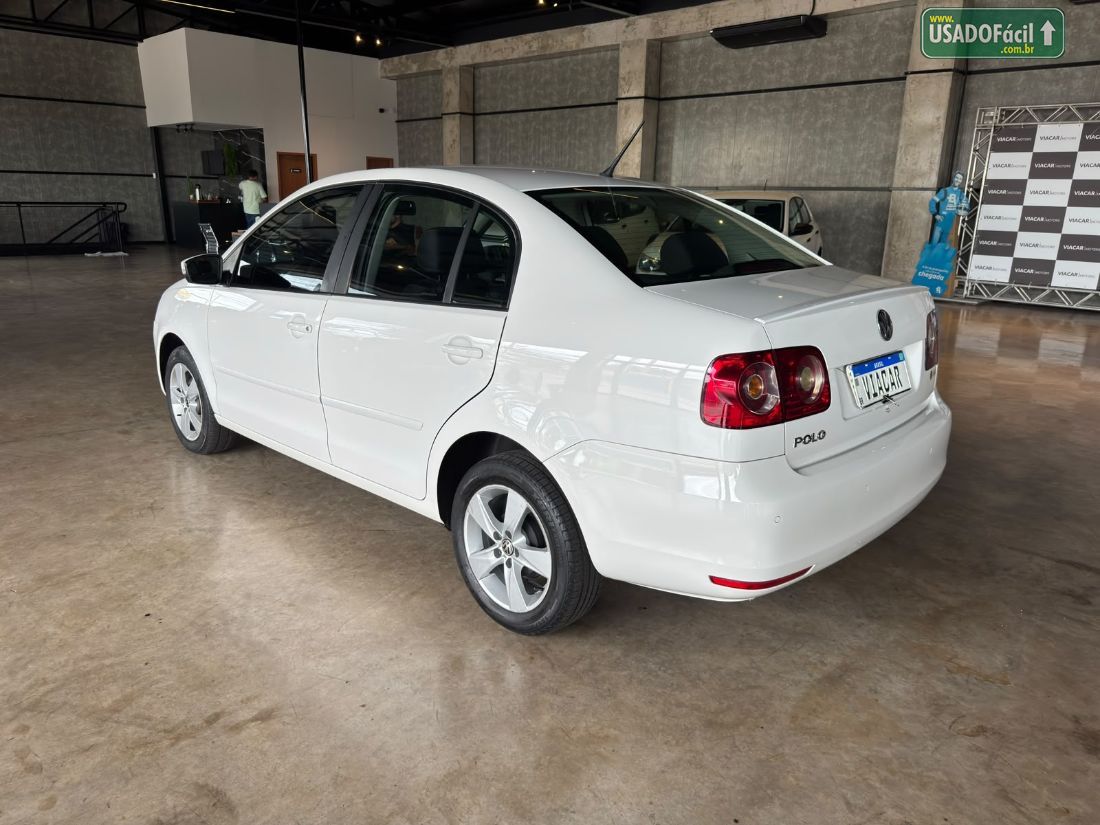 Volkswagen Polo Sedan 1.6 Mi Total Flex 2014/2014 — foto 3 de 17