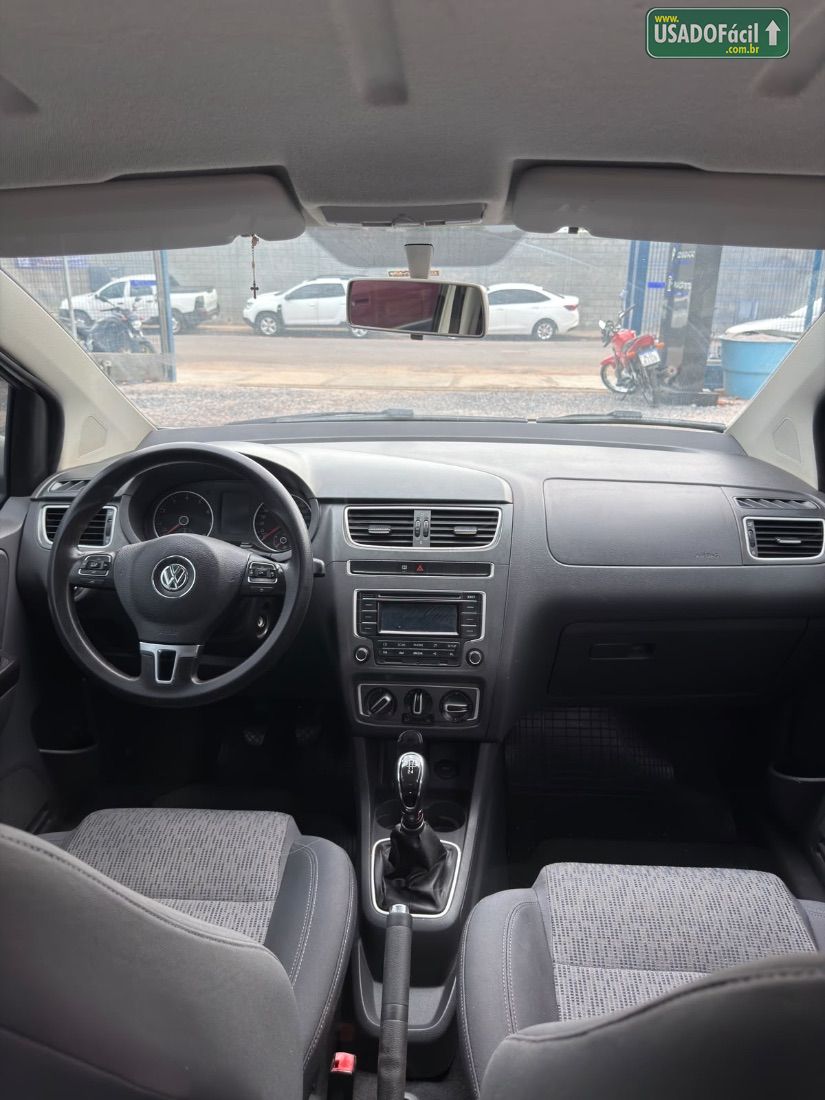 Volkswagen Fox 1.6 I Motion 4P Total Flex 2014/2014 — foto 11 de 18