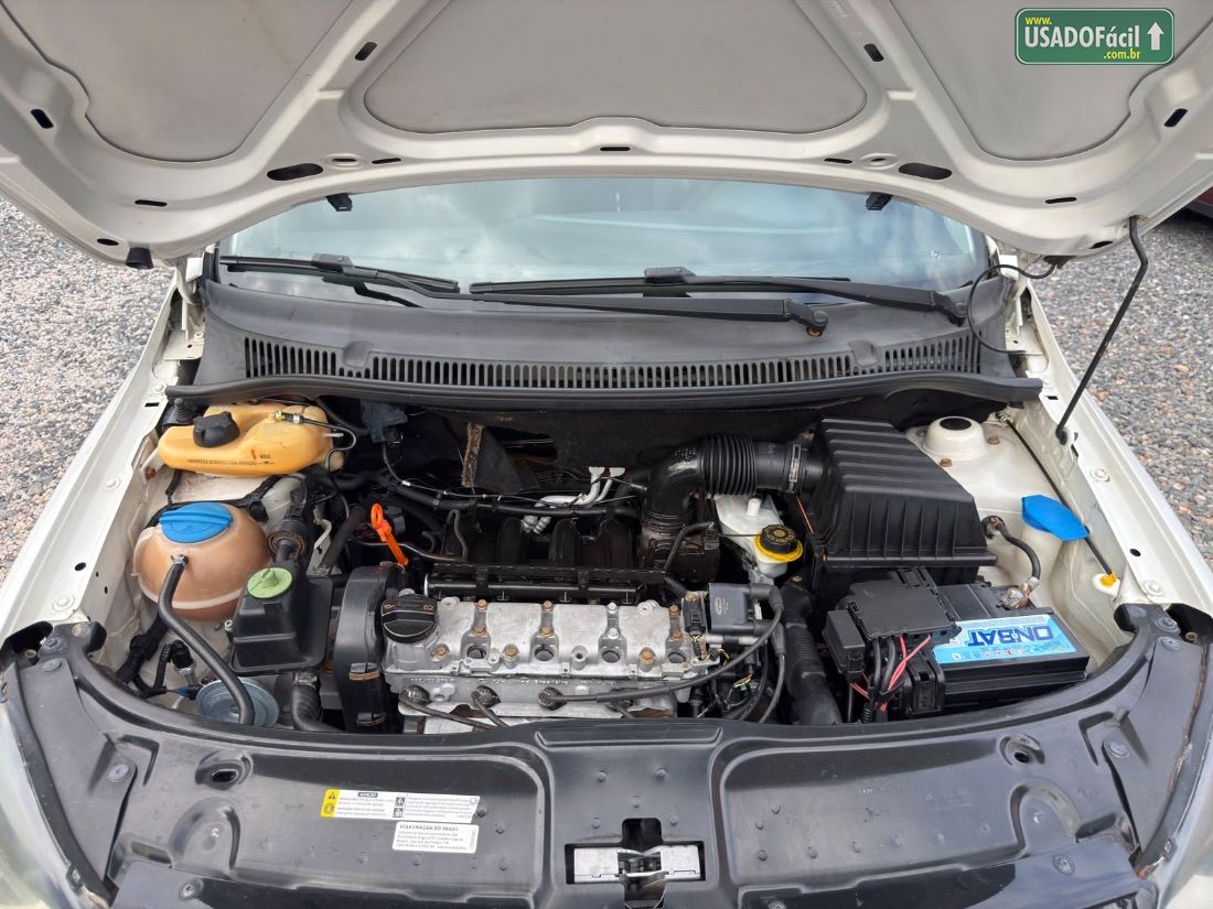 Volkswagen Fox 1.6 I Motion 4P Total Flex 2014/2014 — foto 17 de 18