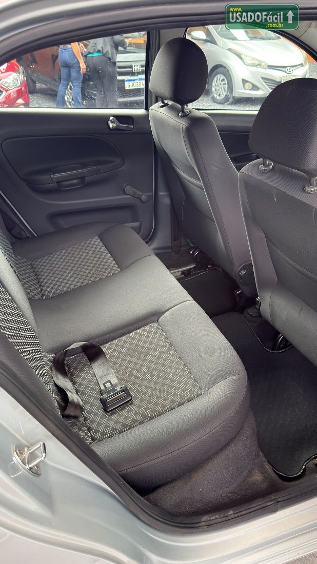 Volkswagen Voyage Comfortline 1.0 Total Flex 2015/2016 — foto 13 de 17