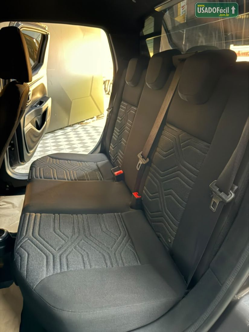 Fiat Strada Freedom CD 1.3 Flex 2025/2025 — foto 8 de 10