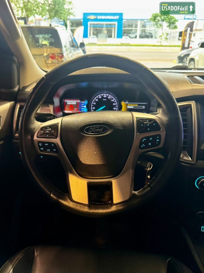 Ford Ranger FX4 CD 3.2 4x4 Automático Diesel 2022/2023 — foto 2 de 13