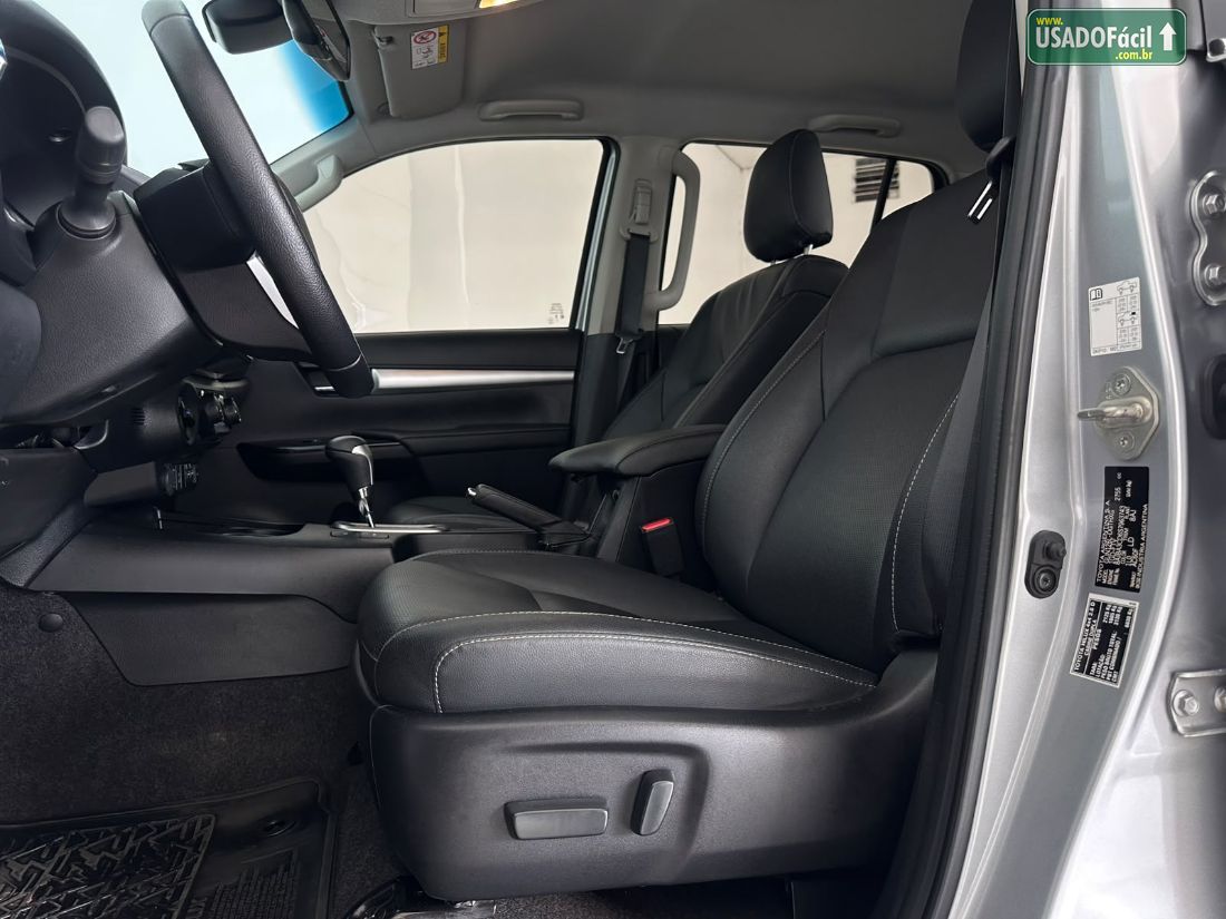 Toyota Hilux SRX CD 2.8 4x4 TDI Automático Diesel 2025/2025 — foto 12 de 15