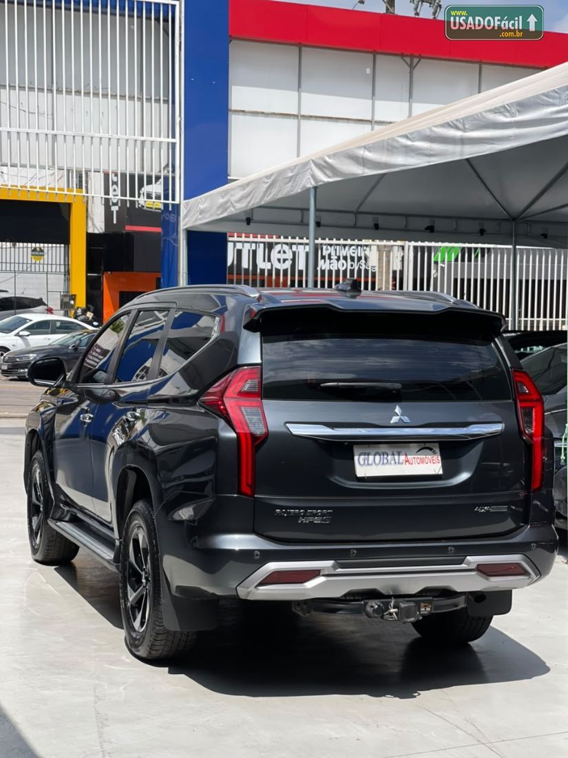 Mitsubishi Pajero Sport HPE-S 2.4 4x4 Automático Diesel 2024/2025 — foto 4 de 10