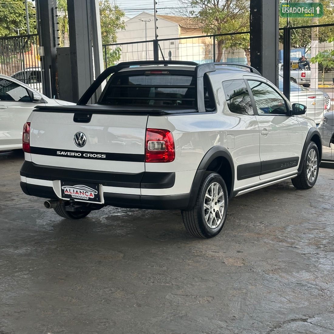 Volkswagen Saveiro Cross CD 1.6 Total Flex 2015/2016 — foto 5 de 10