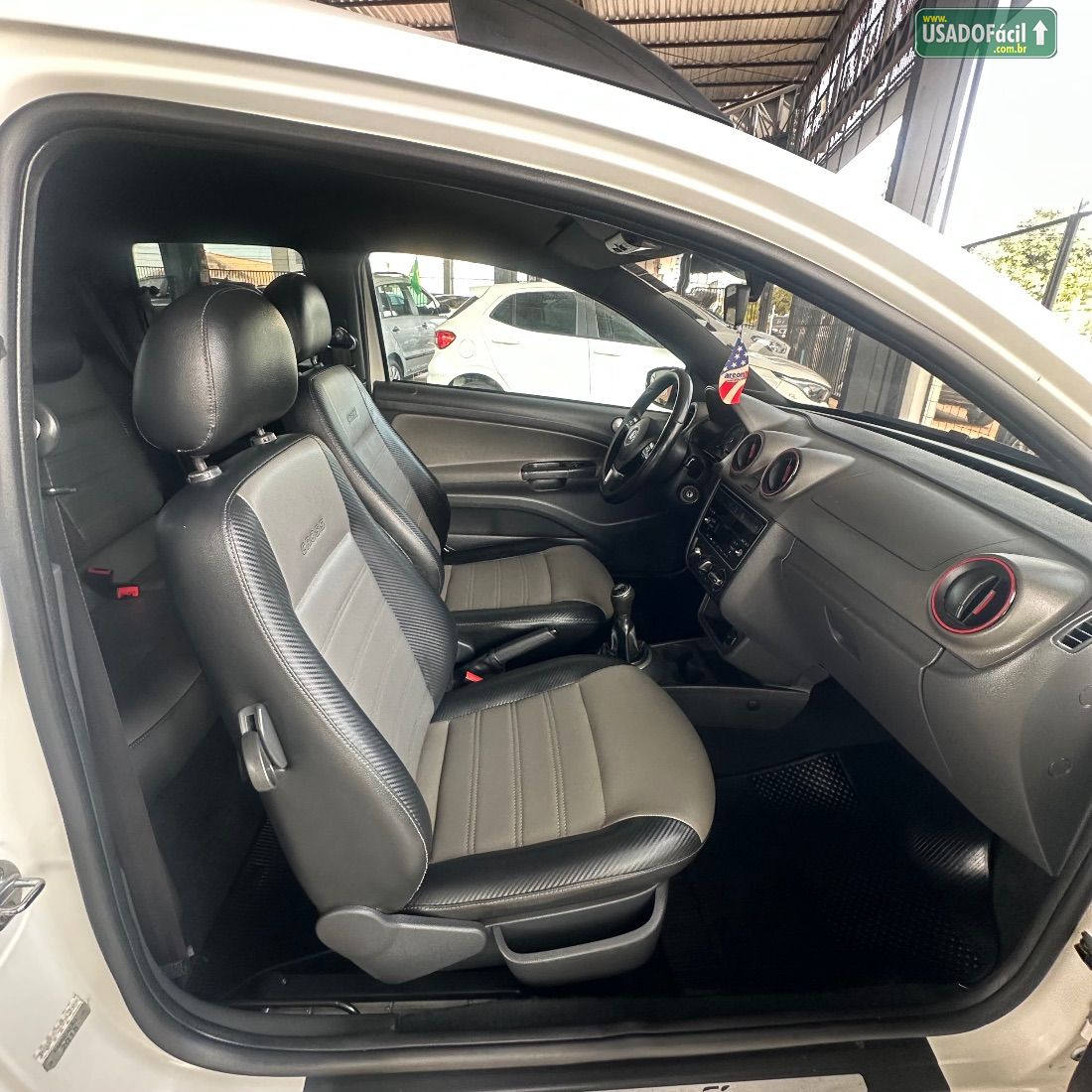 Volkswagen Saveiro Cross CD 1.6 Total Flex 2015/2016 — foto 7 de 10