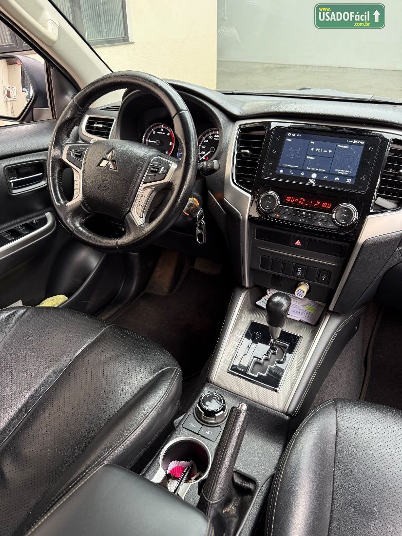 Mitsubishi L200 Triton Sport HPE CD 2.4 4x4 Automático Diesel 2021/2022 — foto 14 de 19