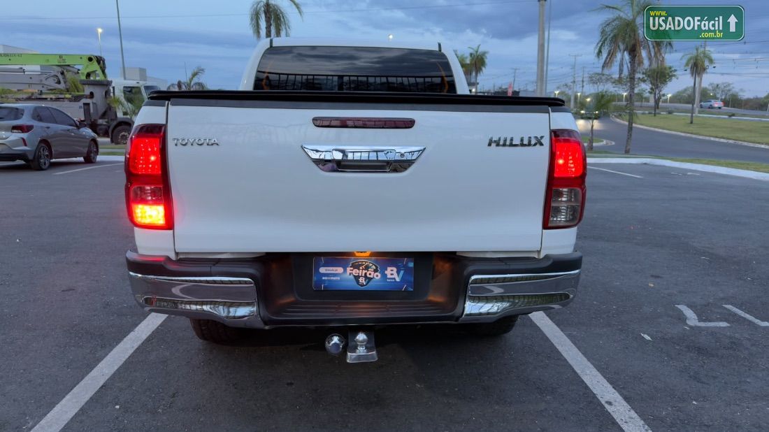 Toyota Hilux SR CD 2.8 4X4 TDI Automático Diesel 2019/2020 — foto 10 de 23