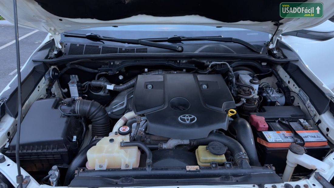 Toyota Hilux SR CD 2.8 4X4 TDI Automático Diesel 2019/2020 — foto 11 de 23