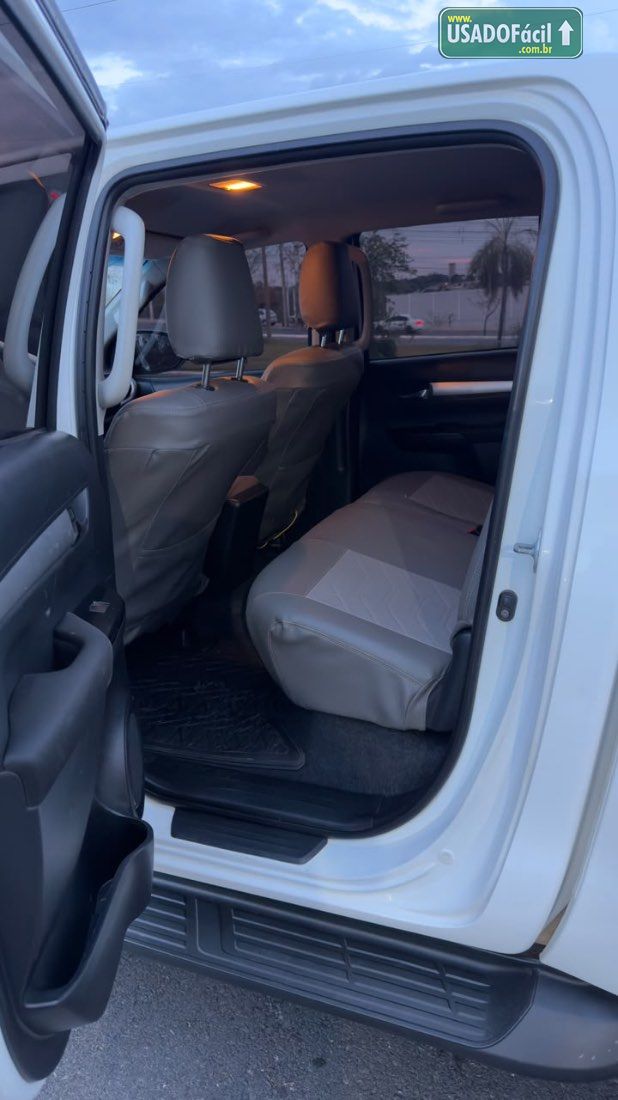 Toyota Hilux SR CD 2.8 4X4 TDI Automático Diesel 2019/2020 — foto 21 de 23