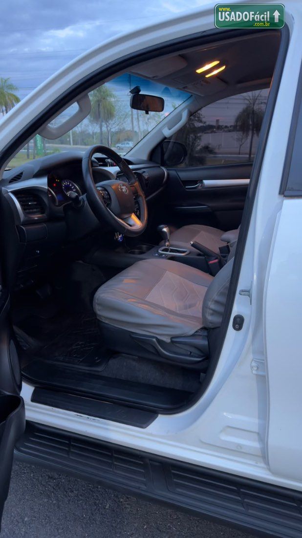 Toyota Hilux SR CD 2.8 4X4 TDI Automático Diesel 2019/2020 — foto 22 de 23