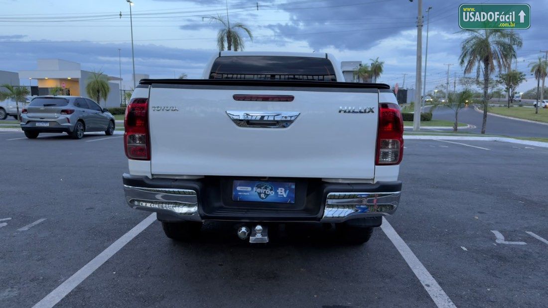 Toyota Hilux SR CD 2.8 4X4 TDI Automático Diesel 2019/2020 — foto 9 de 23