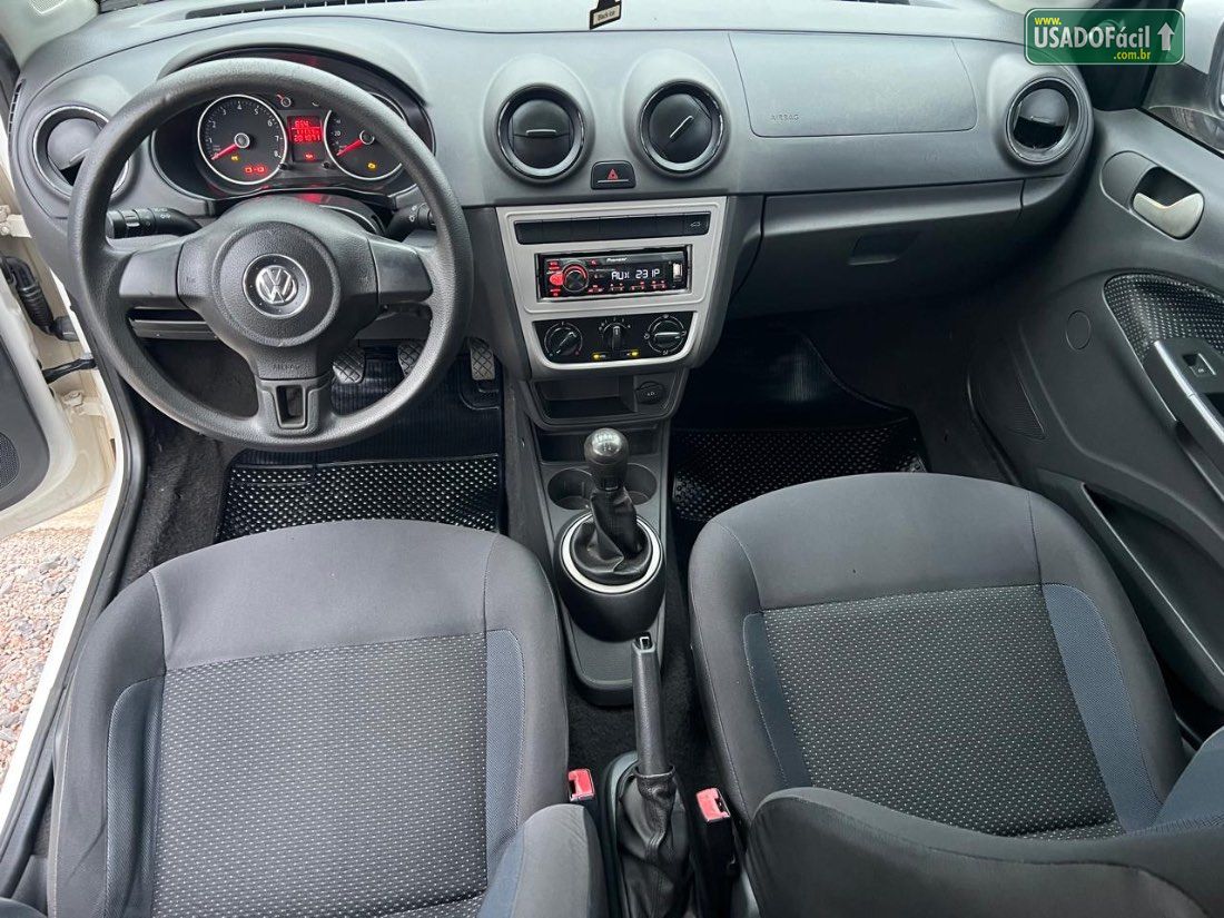 Volkswagen Voyage City 1.6 Mi Total Flex 2014/2015 — foto 10 de 17