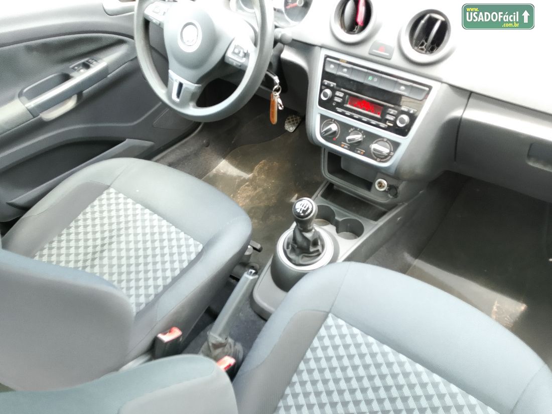 Volkswagen Voyage Comfortline 1.0 Total Flex 2015/2015 — foto 11 de 16