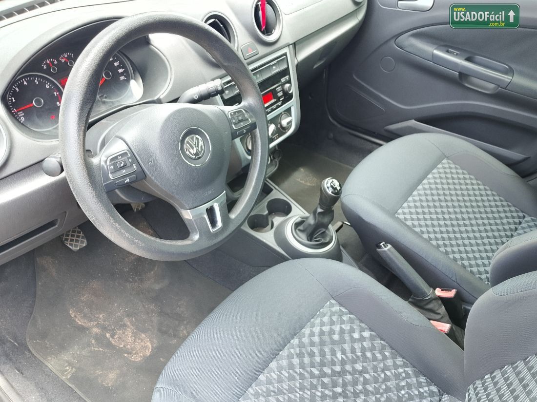 Volkswagen Voyage Comfortline 1.0 Total Flex 2015/2015 — foto 14 de 16