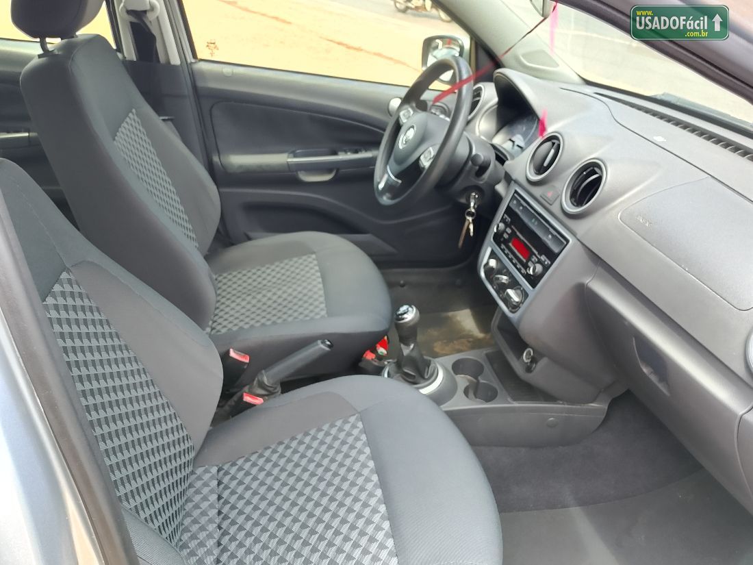 Volkswagen Voyage Comfortline 1.0 Total Flex 2015/2015 — foto 9 de 16