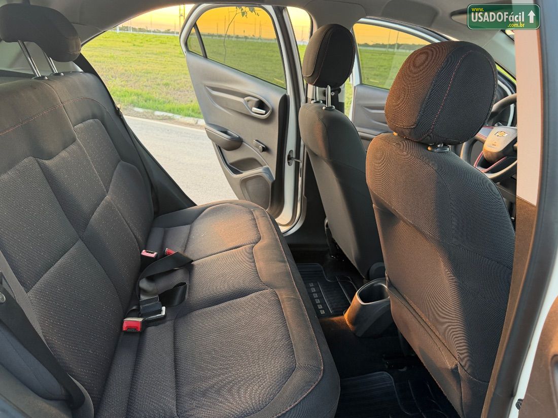 CHEVROLET/GM Onix Hatch Effect 1.4 Mecânico Flex 2015/2015 — foto 9 de 11