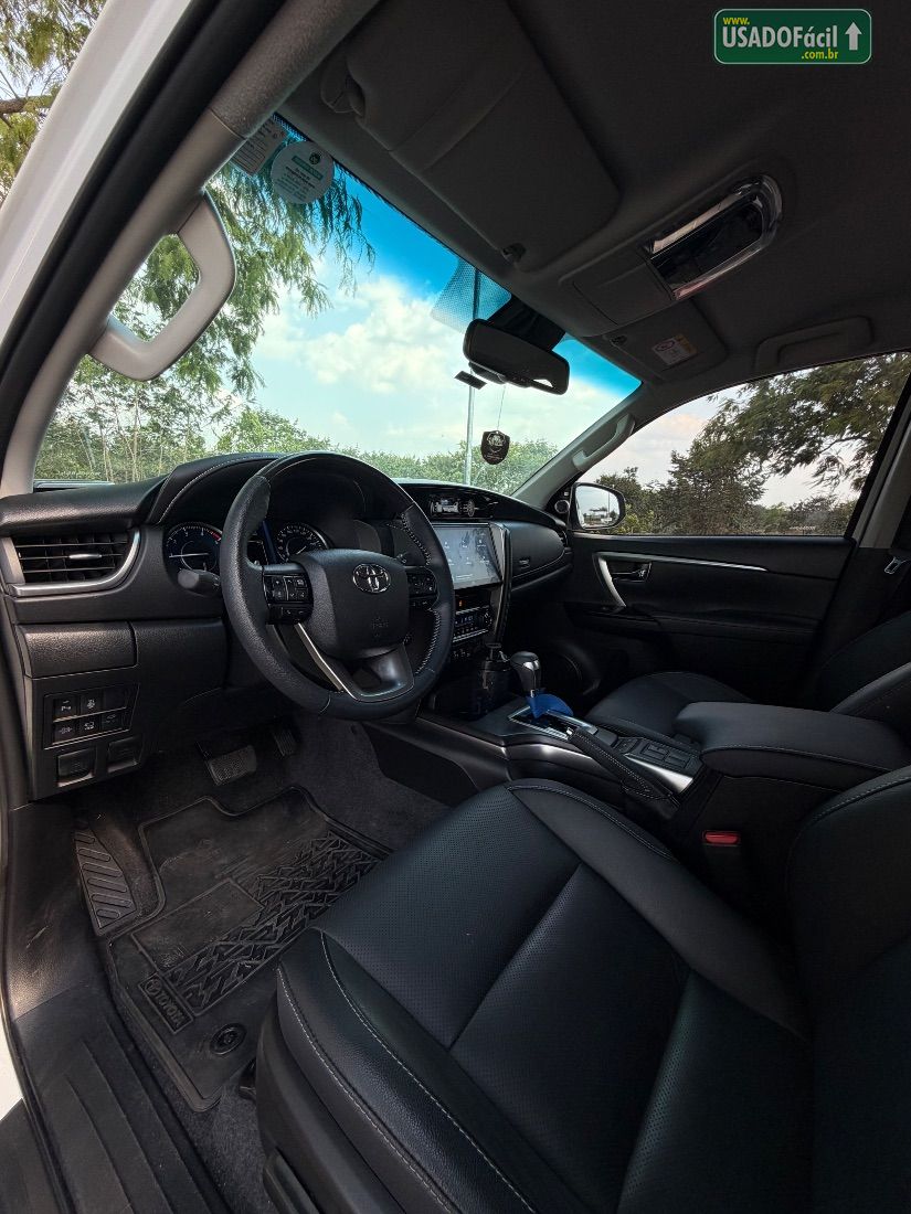 Toyota Hilux SW4 SRX Platinum 2.8 4x4 Turbo Automático Diesel 2024/2024 — foto 10 de 14
