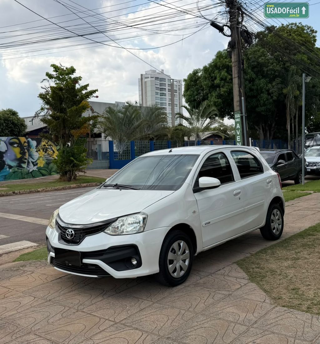 Toyota Etios Hatch X 1.3 Mecânico Flex 2015/2015 — foto 2 de 12