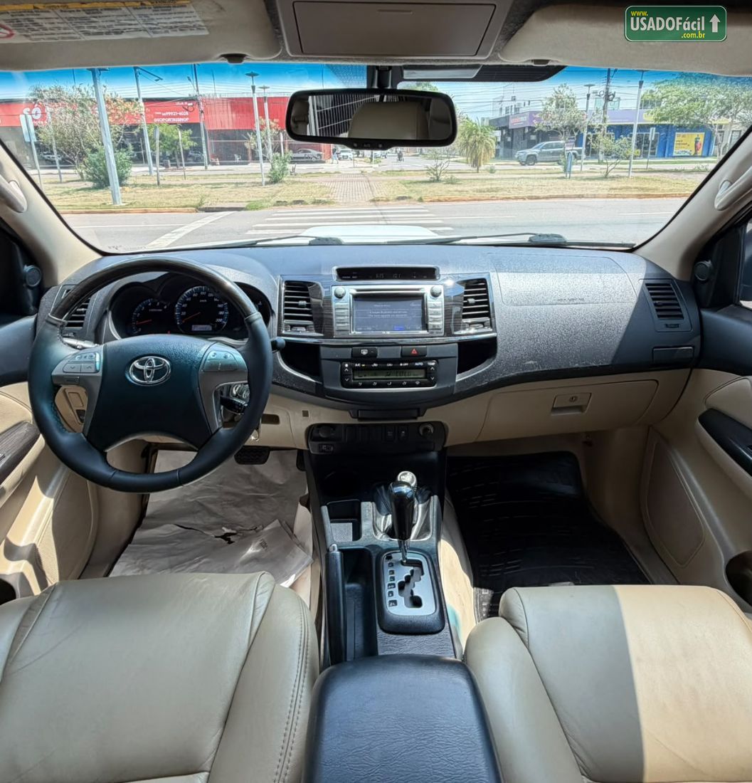 Toyota Hilux SW4 SRV D4-D 3.0 4x4 TDI Automático Diesel 2014/2014 — foto 10 de 17