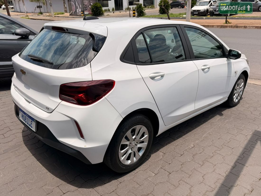 CHEVROLET/GM Onix Hatch LT 1.0 Mecânico Flex 2022/2023 — foto 4 de 14