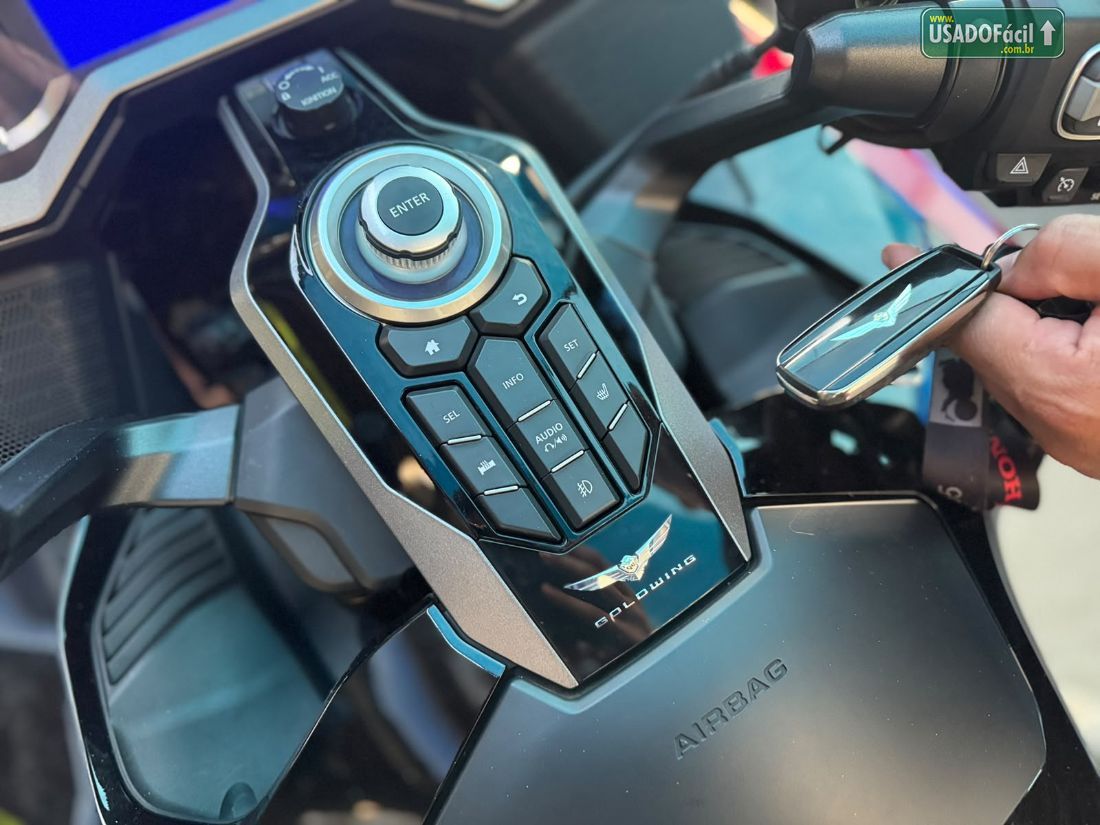 Honda GOLD WING TOUR 1800 2022/2023 — foto 10 de 11