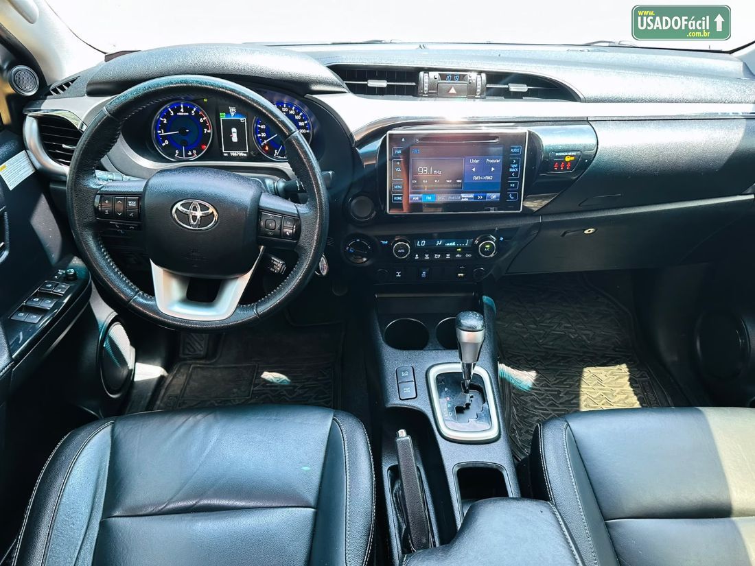 Toyota Hilux SRV CD 2.7 4x4 Automático Flex 2017/2017 — foto 11 de 18