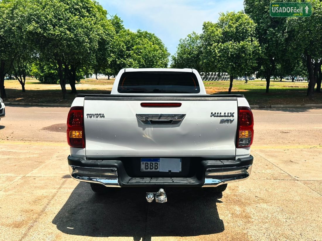 Toyota Hilux SRV CD 2.7 4x4 Automático Flex 2017/2017 — foto 15 de 18