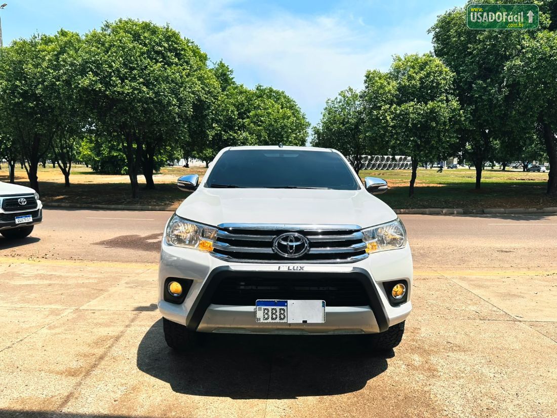 Toyota Hilux SRV CD 2.7 4x4 Automático Flex 2017/2017 — foto 2 de 18