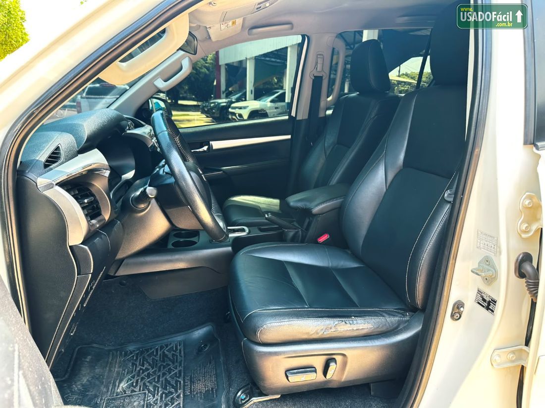 Toyota Hilux SRV CD 2.7 4x4 Automático Flex 2017/2017 — foto 5 de 18