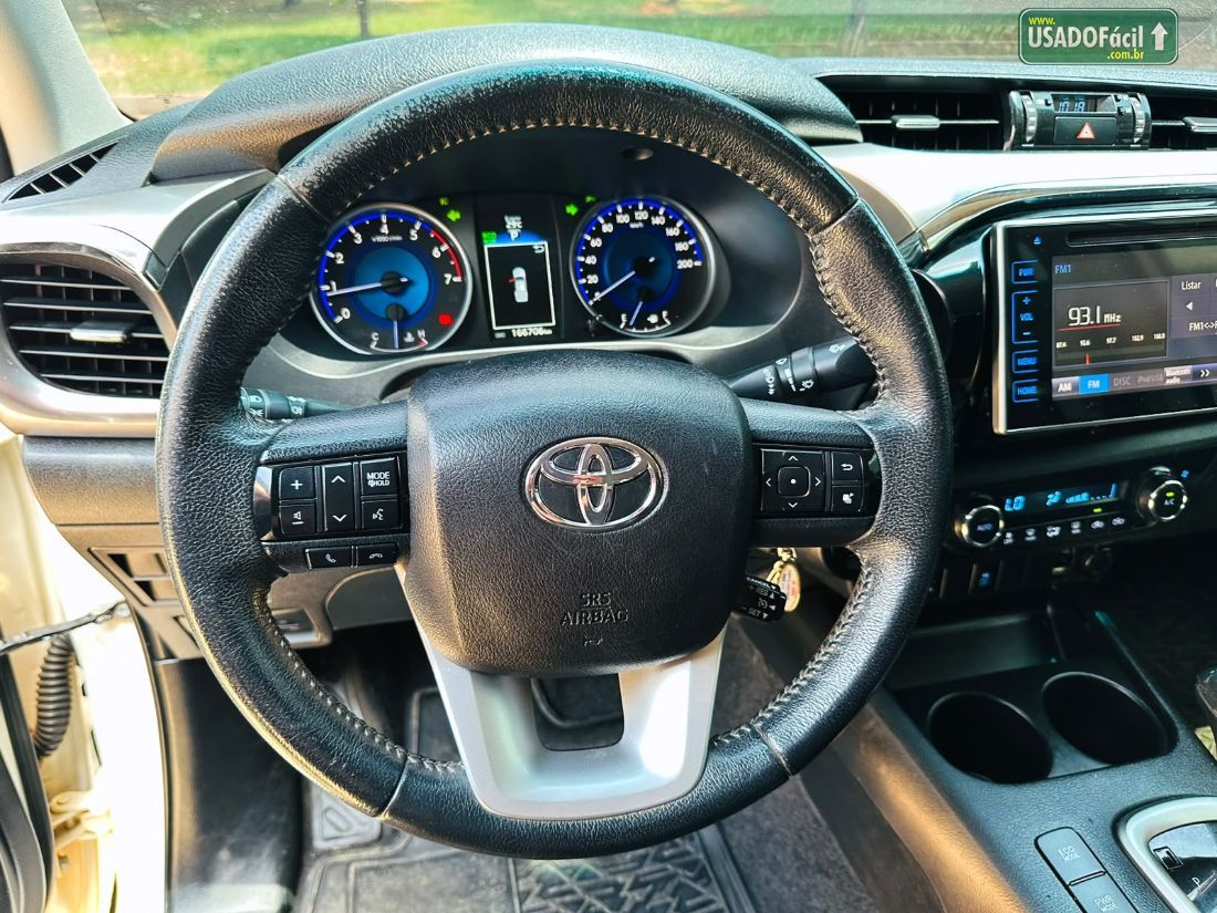 Toyota Hilux SRV CD 2.7 4x4 Automático Flex 2017/2017 — foto 9 de 18