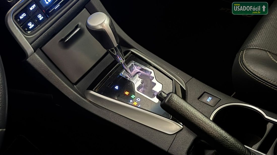 Toyota Corolla XRS 2.0 Automático Flex 2017/2018 — foto 10 de 11