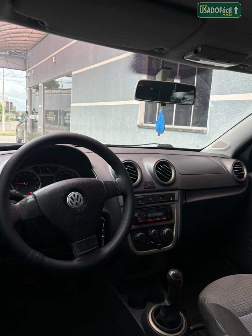 Volkswagen Voyage 1.0 Total Flex 2010/2011 — foto 9 de 15