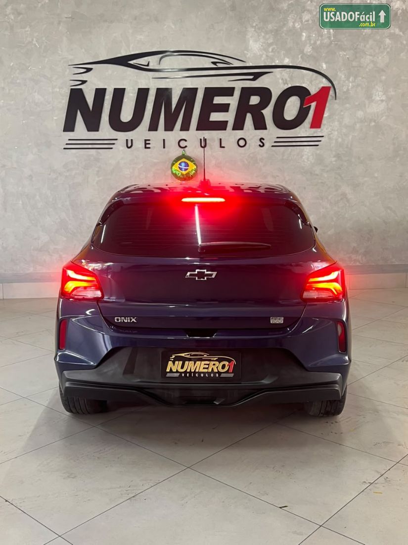 CHEVROLET/GM Onix Hatch 100 Anos 1.0 Mecânico 4P 2025/2026 — foto 5 de 14