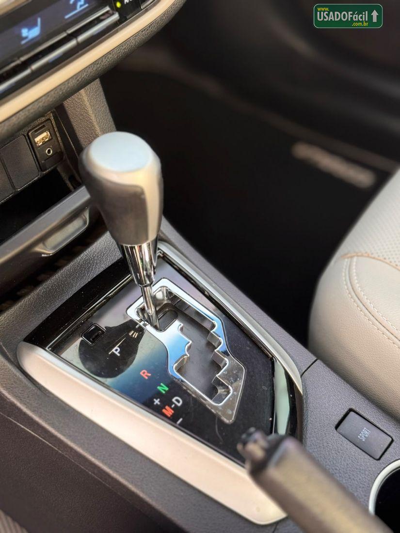 Toyota Corolla XEI 2.0 Automático Flex 2017/2018 — foto 12 de 14
