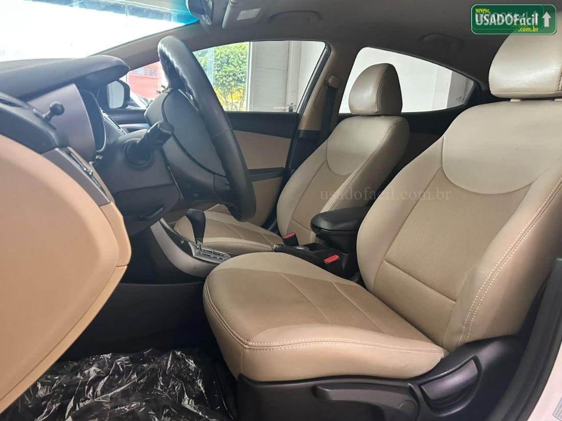 HYUNDAI Elantra GLS 1.8 Automático 2011/2012 — foto 9 de 12